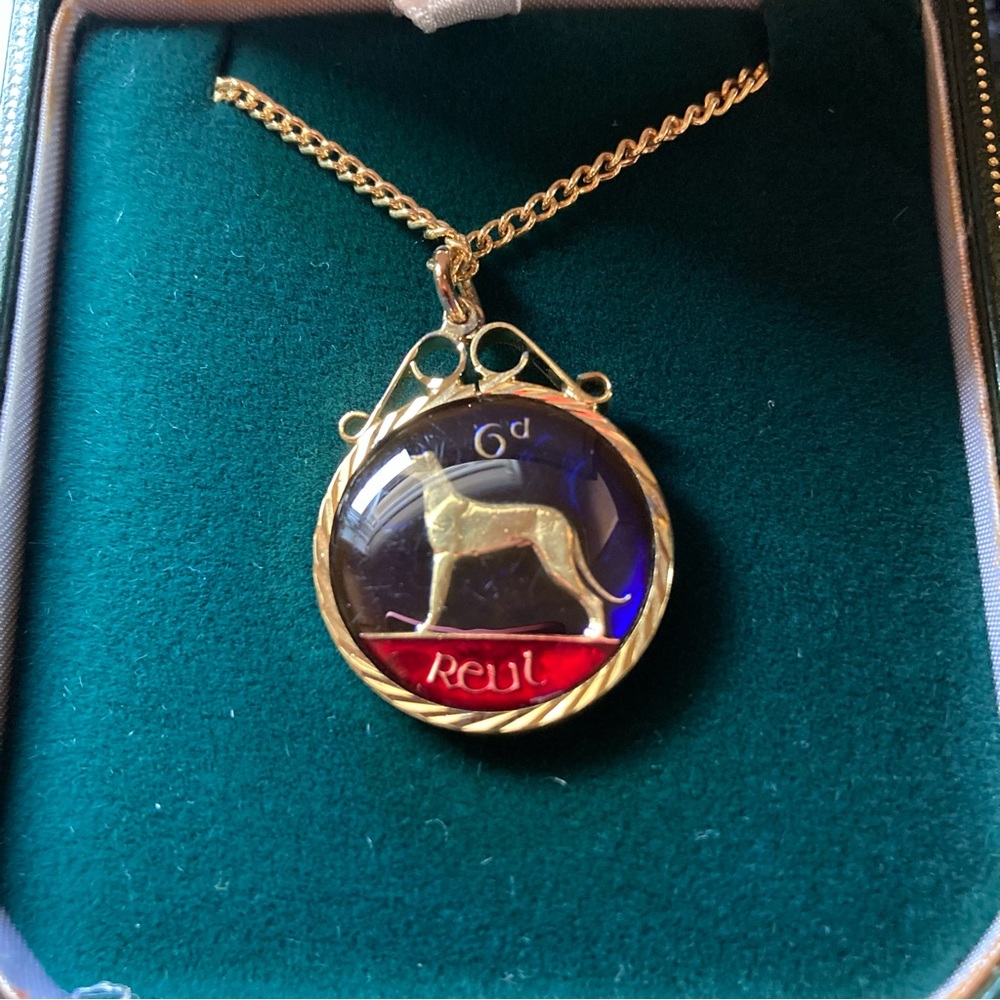 Elegant Gold and Green Pendant Necklace featuring Irish Iconic Symbols, Ireland